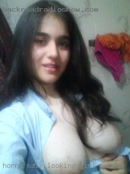 Horny male looking girl phone to play with couples.